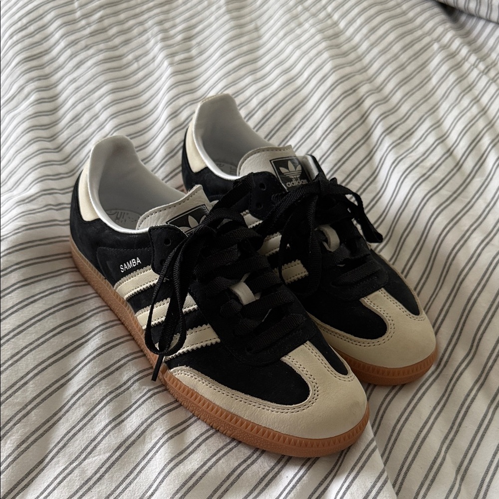 Adidas Samba Sneakers